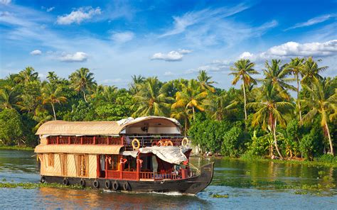 10 Famous And Best Honeymoon Destinations In Kerala