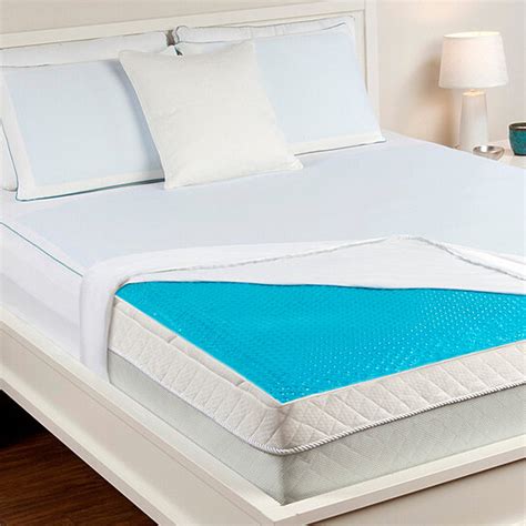 A cooling mattress pad actively or passively regulates temperature and prevents sleeping hot. Buy Hydraluxe Always Cool Gel Mattress Pad by Comfort ...