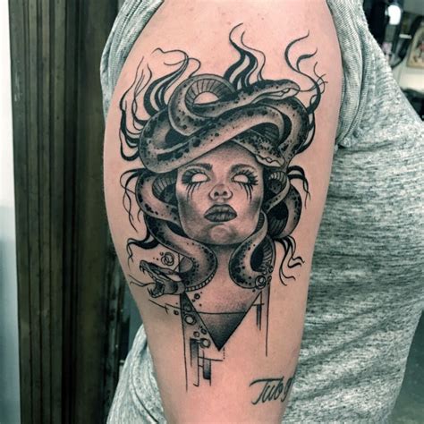 Medusa Tattoo Significados E Desenhos De Estilo