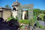Discover the Montmartre Cemetery in Paris - French Moments