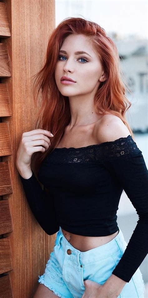 Pin By Mtnman On Reds Beautiful Redhead Red Hair Woman Gorgeous Redhead