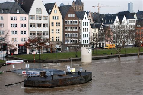 Die steb köln schützen sie und unsere stadt vor hochwasser und überflutungen. Hochwasserschutz - Stadt Köln