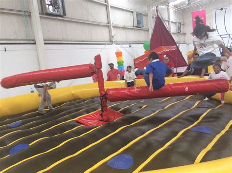 You must be 18 or older to enter en este extraño título el usuario debe acceder a contenido para adultos desde un viejo pc sin que sus padres le descubran. Inflable Demoledor | Inflable Eliminador | Inflable Resbalón | Juegos Extremos en Puebla