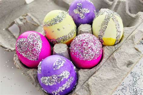 Sea Of Blooming Dreams Diy Glitter Easter Eggs