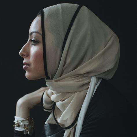 Americas First Reporter In A Hijab Noor Tagouri Huffpost