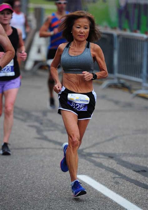 women s wednesday 71 year old sets age group world record with half marathon time of 1 37 07