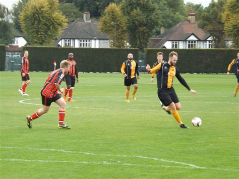 Hsbc 5th 1 2 Old Wilsonians 4th Amateur Football In London The Southern Amateur League