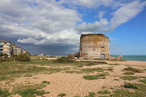 Martello Tower 64 © Oast House Archive Geograph Britain And Ireland