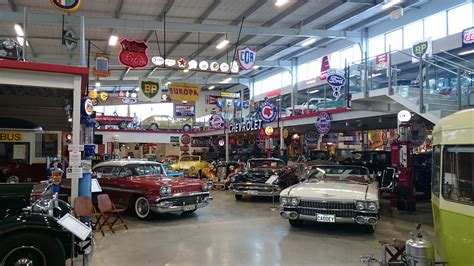 Pin By Roger Griffiths On Classic Automobiles Classic Car Garage