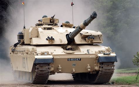 Download Military Tank HD Wallpaper