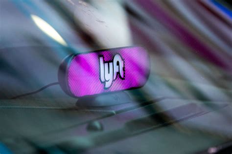 lyft replaces pricey all access monthly plan with lyft pink techcrunch
