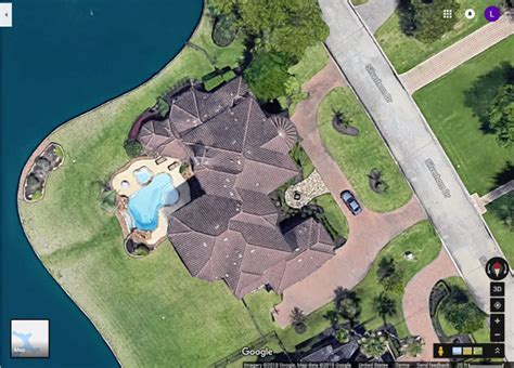 Looking to download safe free latest software now. Can I see the recent satellite pictures of my house? - Quora