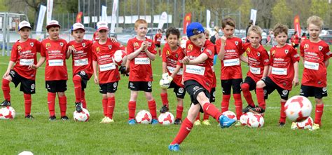 Fc chiasso is a swiss football club based in chiasso. Junioren | FC Aarau