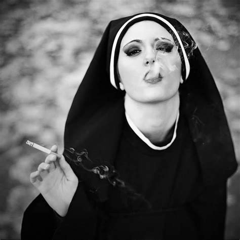 422 Fotos Perdidas Women Smoking Girl Smoking Hot Nun Sensual Maid