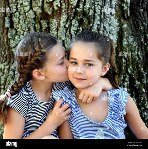 Kissing Little Girls Cheek Hi Res Stock Photography And Images Alamy