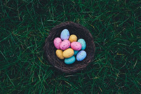 7 Strange Easter Traditions From Around The World Backpacker Deals