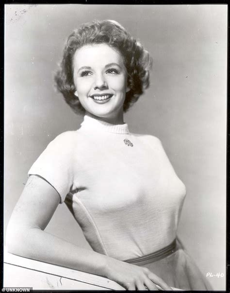 Piper Laurie Dies Aged 91 Oscar Nominated Actress Was Lauded For Star Turns In Carrie And Twin
