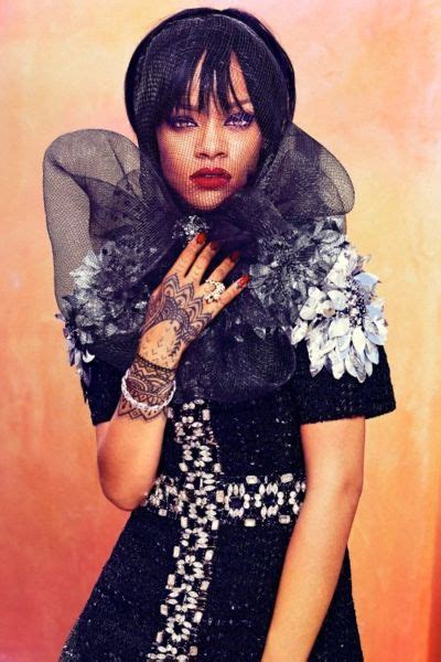Rihanna For Harpers Bazaar Arabia Outtake Estilo