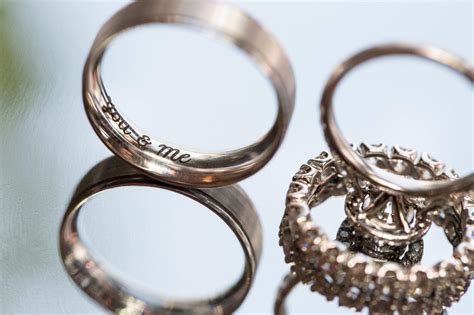 gambar logam bahan lingkaran cincin kawin perhiasan perak fashion aksesori pasokan