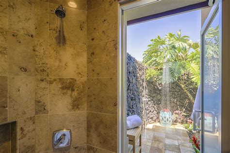 Indoor And Outdoor Showers At This Beautiful Vacation Rental Home On The