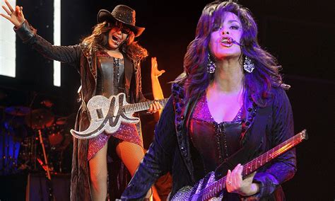 Marie Osmond Adds Some Southern Sex Appeal On Stage With Brother Donny