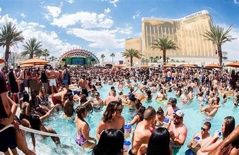 Hip Hop Crawl Pool Party Tour And Party Bus Las Vegas Strip 30 July 2022