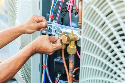 A mrcool packaged heat pump will be a great solution for tough air comfort problems in a suburban home, commercial office space, condominium, seaside villa, or wherever you desire. Air Conditioner Service & Installation | Herndon, VA | T&T ...