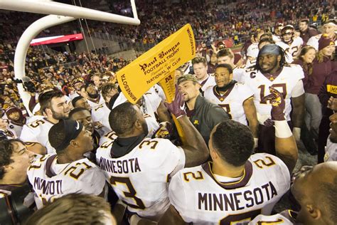 College Football Week 14 Odds Wisconsin Favored At Minnesota