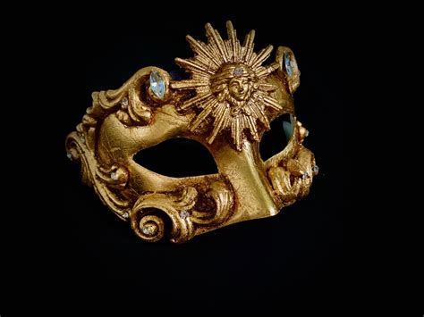 Sole Luxury Venetian Masquerade Ball Mask Gold