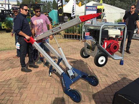 Makinex Shows Off Powered Hand Truck Pht 140
