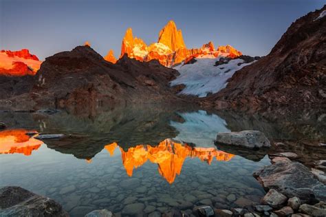 Premium Photo Laguna De Los Tres And Mount Fitz Roy In The