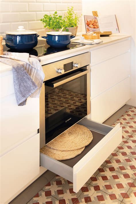 Este juego utiliza funciones modernas de navegación que tu navegador no admite. Reformar la cocina para ganar metros y luz