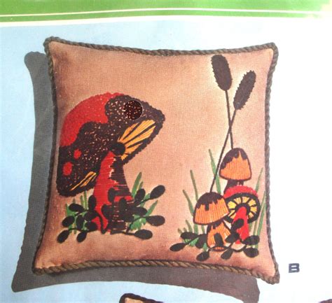 Vintage Retroretro Crewel Embroidery Needlecraft Pillow Kit