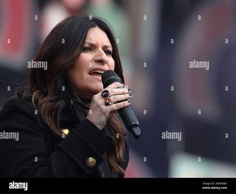 Laura Pausini Singer Hi Res Stock Photography And Images Alamy