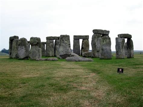 Stone Circles In Britain Henges Britain All Over Travel Guide