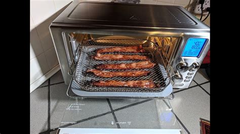 But some recipes (such as sam sifton's in his great new book) say 30 minutes at 425, then turn it down to 325 and cook for about 15 minutes a pound. Easy 5 Ways: How To Bake Bacon In The Oven? Learn Here