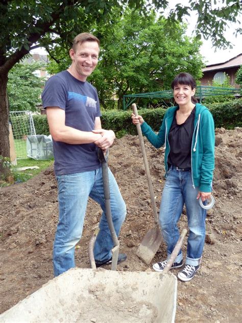 Check spelling or type a new query. Ab ins Beet! Die Garten-Soap S12E13: Folge 13 ...