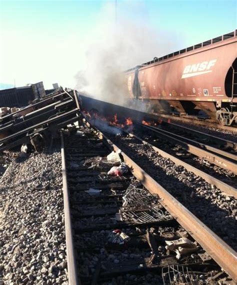 Two Freight Trains Collide Near Ludlow Victor Valley News