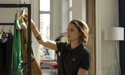 Movie Review ‘personal Shopper May Be Kristen Stewarts Worst Movie