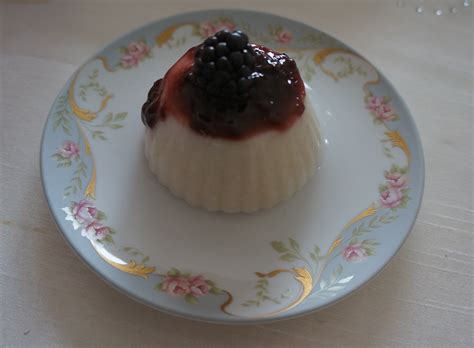 Flan au Lait dAmande et Mûres