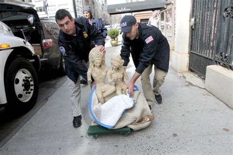 Law Enforcement Focuses On Asia Week In Inquiry Of Antiquities
