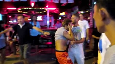 Tourist Gropes Thai Women In Public Learns His Lesson The Hard Way
