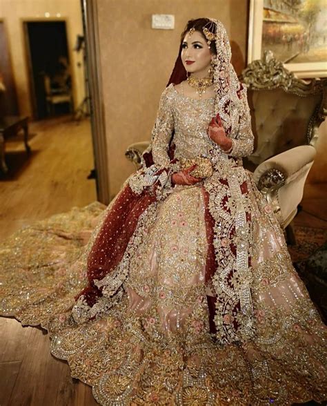 pin by supergirl on bridal pakistani bridal dresses bridal dress design pakistani wedding