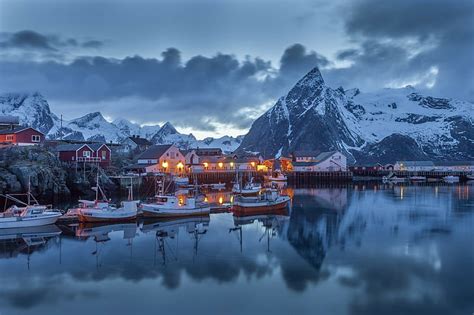 Reine Noruega Lago Montañas 4k Fondo De Pantalla Hd Wallpaperbetter