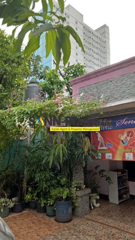 Garansi & carport (3 mobil). Disewa Lahan dan Rumah Untuk Tempat Usaha di Pasar Rebo, Jakarta Timur