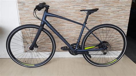 Specialized Sirrus Sport Hybrid Bike Sports Equipment Bicycles