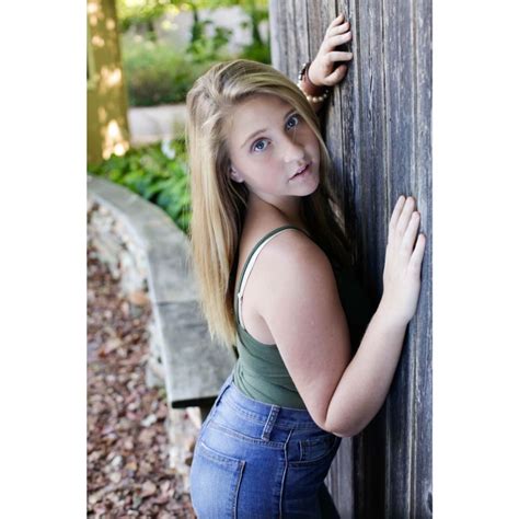 Marissa Mae Modeling Cool Photos Shoulder Pictures Photography