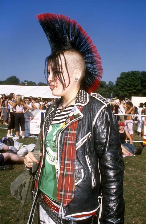 Photos Of Cultural Fashion Clothing Around The World Punk Girl Punk Rock Girls Punk Fashion