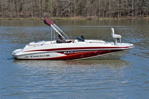 Tahoe 195 Deck Boat Very Clean Only 70 Hours Tahoe 195 2013