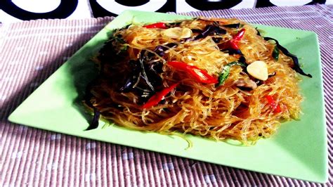 Mie goreng jawa memiliki citarasa gurih dan kaya. Download Gambar Mie Goreng Jamur Kuping - Gambar Makanan